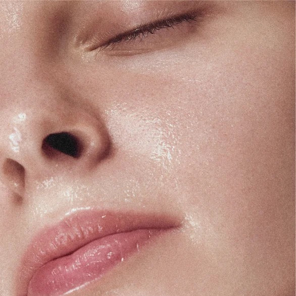 Verhelderende gezichts- en lichaamsscrub